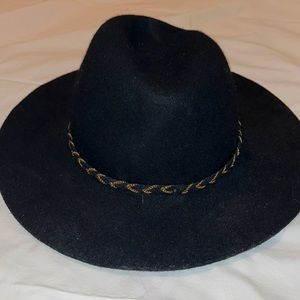 Floppy wool black hat